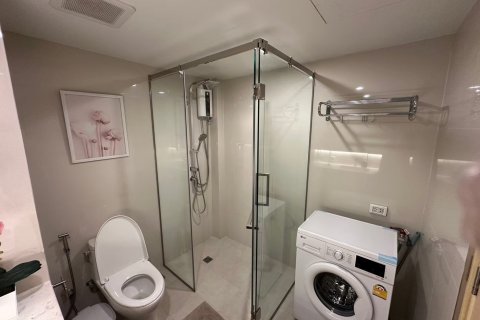 Condominio de 4 dormitorios en Bangkok, Tailandia № 172611 - foto 7