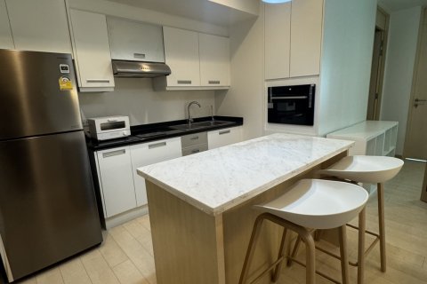 Condominio de 4 dormitorios en Bangkok, Tailandia № 172611 - foto 2