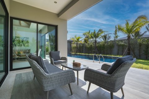 Casa de 3 dormitorios en Bang Tao, Tailandia № 3260 - foto 21