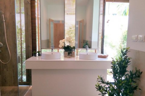 Casa de 3 dormitorios en Bang Tao, Tailandia № 3260 - foto 16