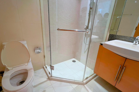 Condo à Khlong Toei, Bangkok, Thaïlande, 2 chambres № 171639 - photo 5