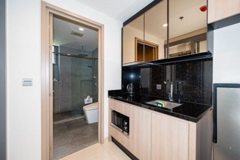 Studio in the Condo in Ratchathewi, Bangkok, Thailand  № 171638 - Foto 2