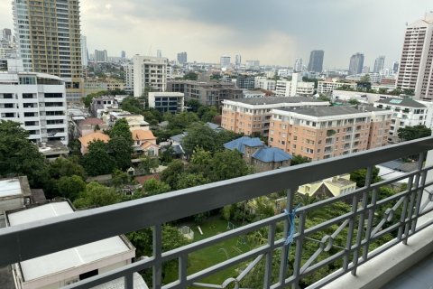Condominio de 3 dormitorios en Watthana, Bangkok, Tailandia № 200712 - foto 2