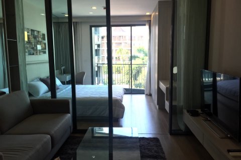 Condominio de 1 dormitorio en Watthana, Bangkok, Tailandia № 200708 - foto 6