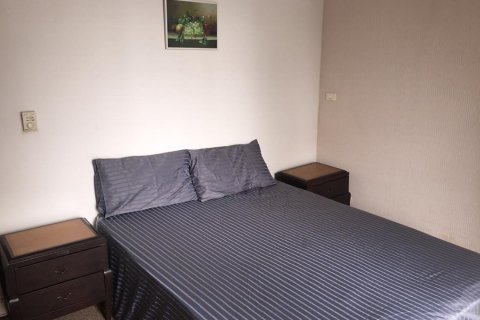 Eigentumswohnung in Watthana, Bangkok, Thailand, 2 Schlafzimmer № 200710 - Foto 8