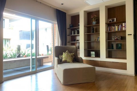 Casa de 4 dormitorios en Bangkok, Tailandia № 66119 - foto 9