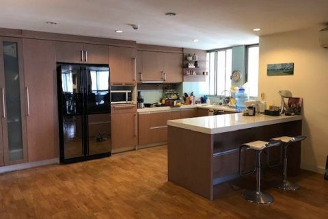 Condominio de 4 dormitorios en Bangkok, Tailandia № 66117 - foto 6