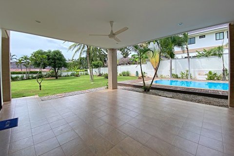 Casa de 4 dormitorios en Hua Hin, Tailandia № 168132 - foto 7