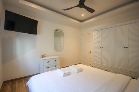House in Hua Hin, Thailand 3 bedrooms № 168131 - photo 14