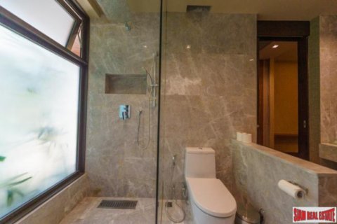 Chalet de 5 dormitorios en Surat Thani, Tailandia № 203067 - foto 3