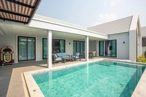 Chalet de 4 dormitorios en Hua Hin, Tailandia № 168375 - foto 9