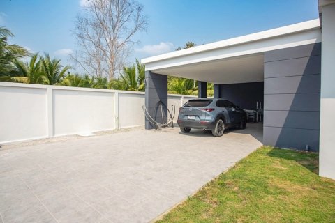Chalet de 4 dormitorios en Hua Hin, Tailandia № 168375 - foto 5