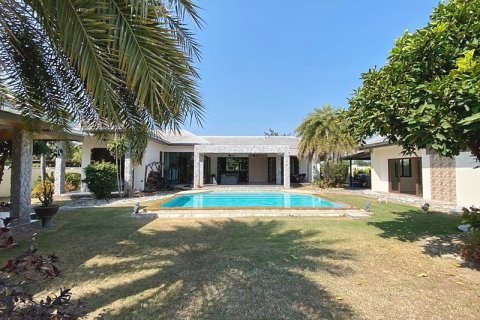 Chalet de 4 dormitorios en Hua Hin, Tailandia № 168380
