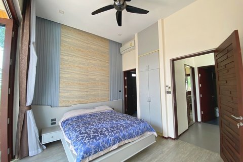 Chalet de 4 dormitorios en Hua Hin, Tailandia № 168380 - foto 20