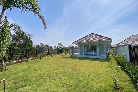 Villa in Hua Hin, Thailand 3 Schlafzimmer № 168377 - Foto 2
