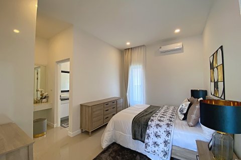Villa in Hua Hin, Thailand 3 Schlafzimmer № 168377 - Foto 16