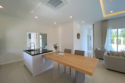 Villa in Hua Hin, Thailand 3 Schlafzimmer № 168377 - Foto 12