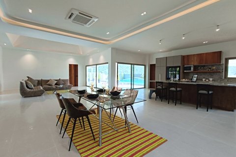 Chalet de 3 dormitorios en Sam Roi Yot, Tailandia № 168399 - foto 5