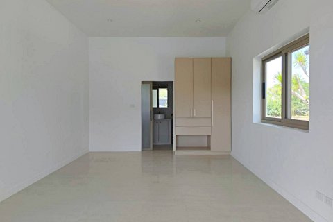 Chalet de 3 dormitorios en Sam Roi Yot, Tailandia № 168399 - foto 25