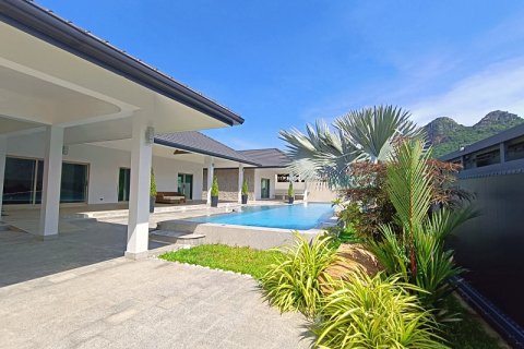 Chalet de 3 dormitorios en Sam Roi Yot, Tailandia № 168399 - foto 4