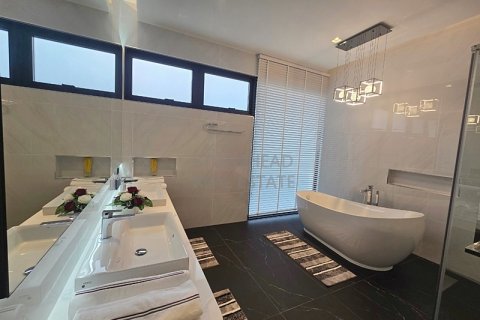Chalet de 3 dormitorios en Hua Hin, Tailandia № 168379 - foto 14