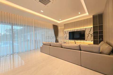 Chalet de 3 dormitorios en Hua Hin, Tailandia № 168379 - foto 23
