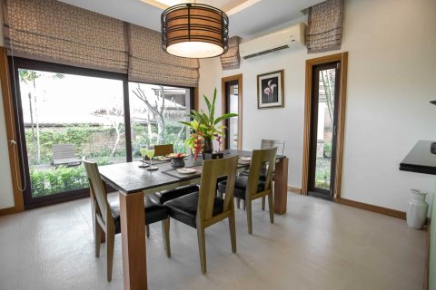 Villa in Phuket, Thailand 3 Schlafzimmer № 166390 - Foto 2