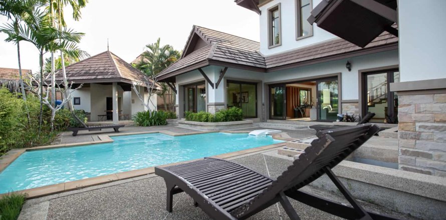 Villa in Phuket, Thailand 3 Schlafzimmer № 166390
