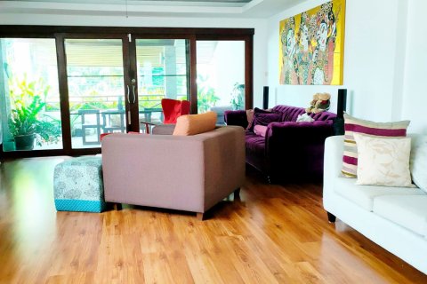 Adosado de 4 dormitorios en Watthana, Bangkok, Tailandia № 138086 - foto 14