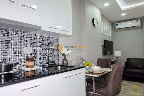 Condominio de 1 dormitorio en Jomtien Beach, Pattaya, Tailandia № 204968 - foto 2