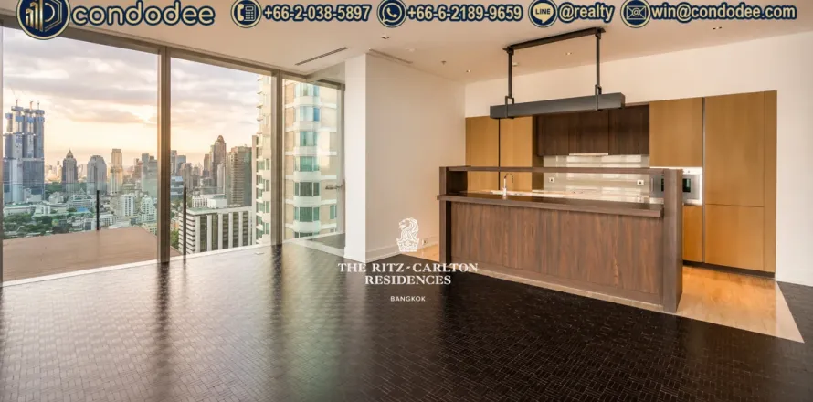 Condominio de 3 dormitorios en Sathon, Bangkok, Tailandia № 201425