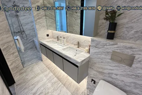 Condominio de 2 dormitorios en Watthana, Bangkok, Tailandia № 201382 - foto 12