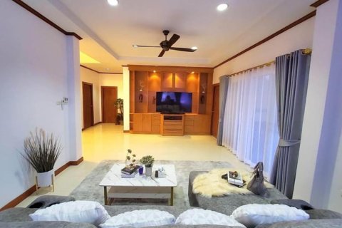 Villa in Pattaya, Thailand 3 Schlafzimmer № 172210 - Foto 7