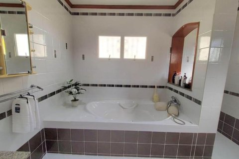 Villa in Pattaya, Thailand 3 Schlafzimmer № 172210 - Foto 12
