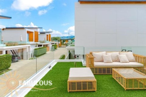 Villa in Bang Tao, Thailand 3 Schlafzimmer № 179439 - Foto 10