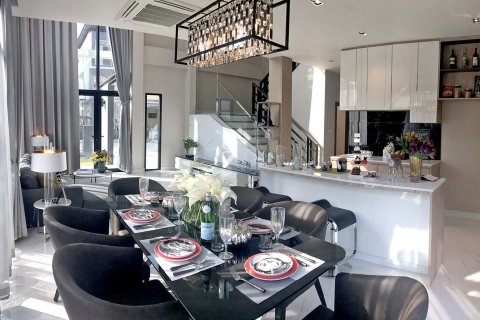 Casa de 3 dormitorios en San Sai, Tailandia № 140936 - foto 3