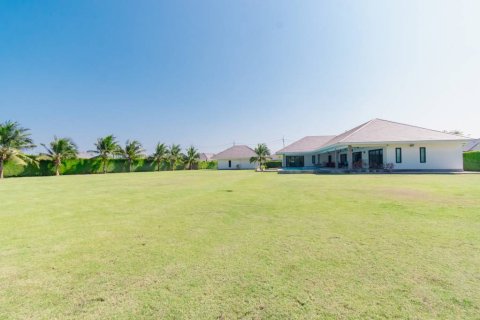 Chalet de 4 dormitorios en Pran Buri, Tailandia № 172917 - foto 7