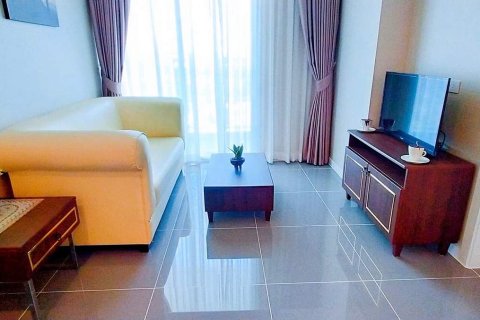 Condominio de 1 dormitorio en Jomtien Beach, Pattaya, Tailandia № 204512 - foto 2