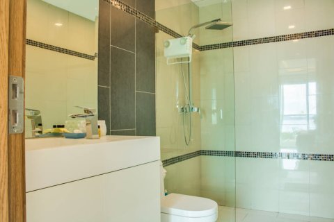 Condominio de 1 dormitorio en Pattaya, Tailandia № 204513 - foto 8