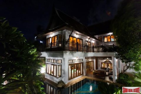 Chalet de 4 dormitorios en Jomtien Beach, Pattaya, Tailandia № 202683