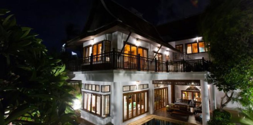 Chalet de 4 dormitorios en Jomtien Beach, Pattaya, Tailandia № 202683