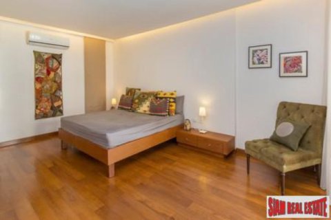Chalet de 6 dormitorios en Pattaya, Tailandia № 202682 - foto 4
