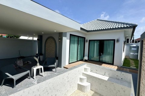 Casa de 3 dormitorios en Pattaya, Tailandia № 191288 - foto 2