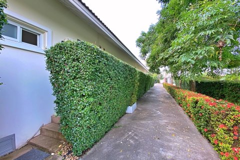 Adosado de 1 dormitorio en Hua Hin, Tailandia № 205683 - foto 28