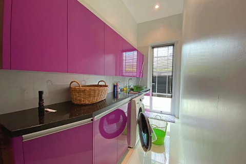 Chalet de 3 dormitorios en Hua Hin, Tailandia № 205680 - foto 23