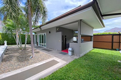 Chalet de 3 dormitorios en Hua Hin, Tailandia № 205680 - foto 11
