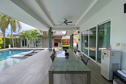 Chalet de 3 dormitorios en Hua Hin, Tailandia № 205680 - foto 10