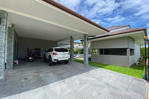 Chalet de 3 dormitorios en Hua Hin, Tailandia № 205680 - foto 13
