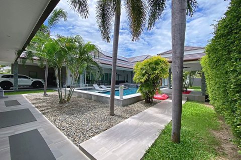 Chalet de 3 dormitorios en Hua Hin, Tailandia № 205680 - foto 3