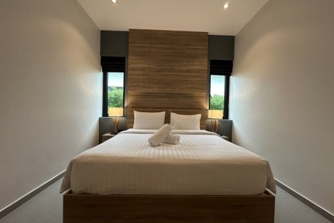 Chalet de 3 dormitorios en Hua Hin, Tailandia № 205684 - foto 17